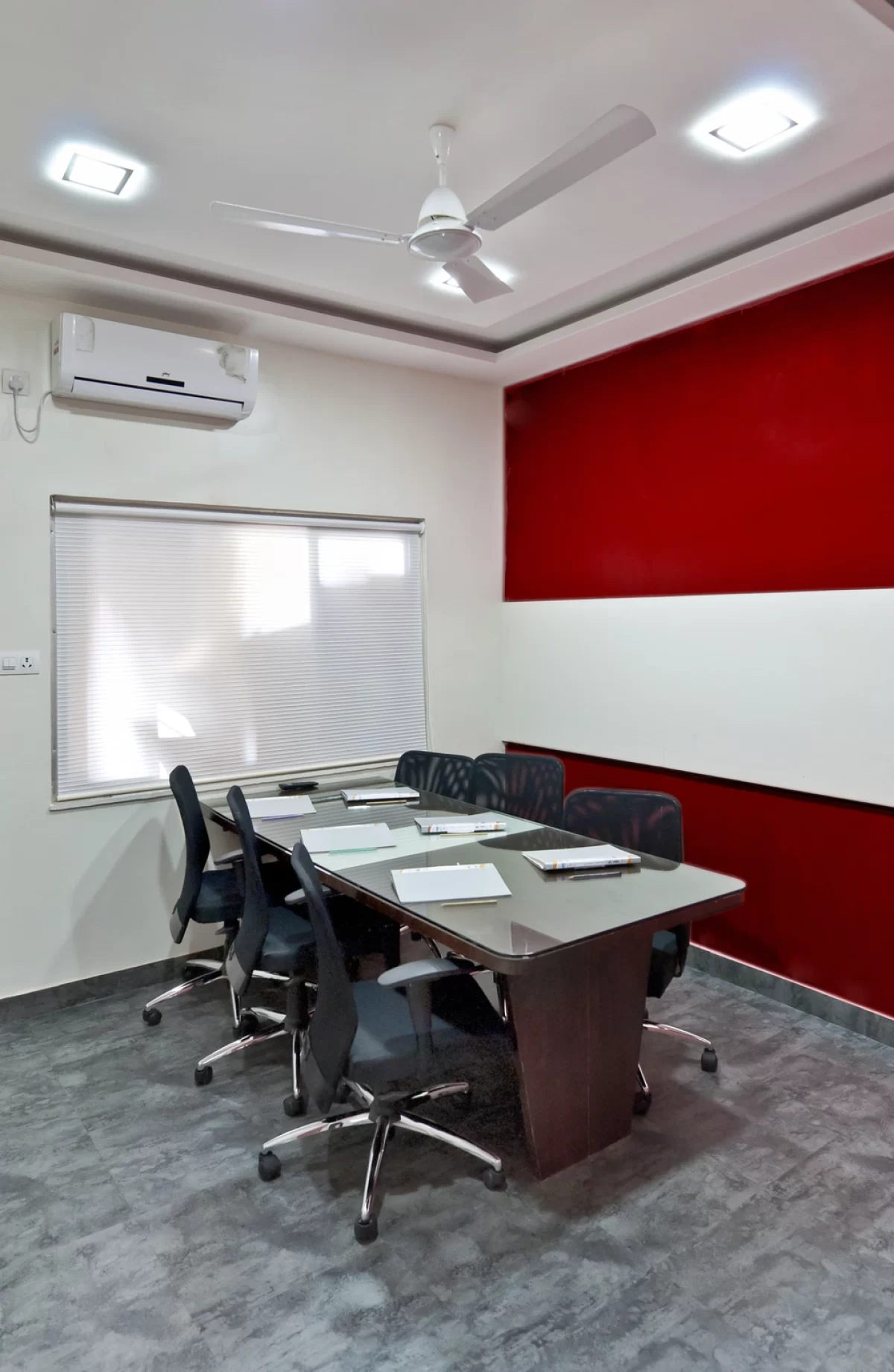 Industrial Corporate Interior Design Photography Evolver Media Pune. Absolute Interiors Pune. Call 9518356811 for booking. 05