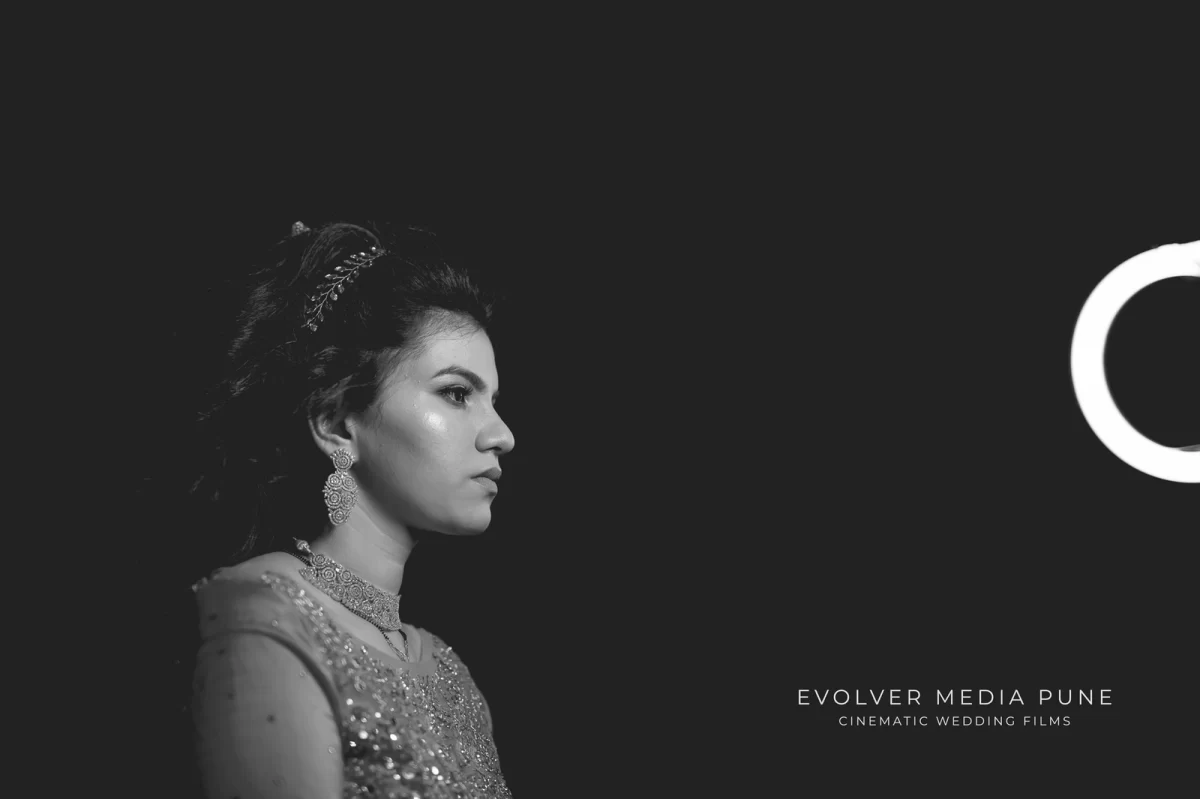 evolver-media-pune-wedding-photography-Cinematic-Traditional-Engagements - call-9518356811