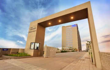 Commercial, industrial, architectural, hospitality, and brand photography