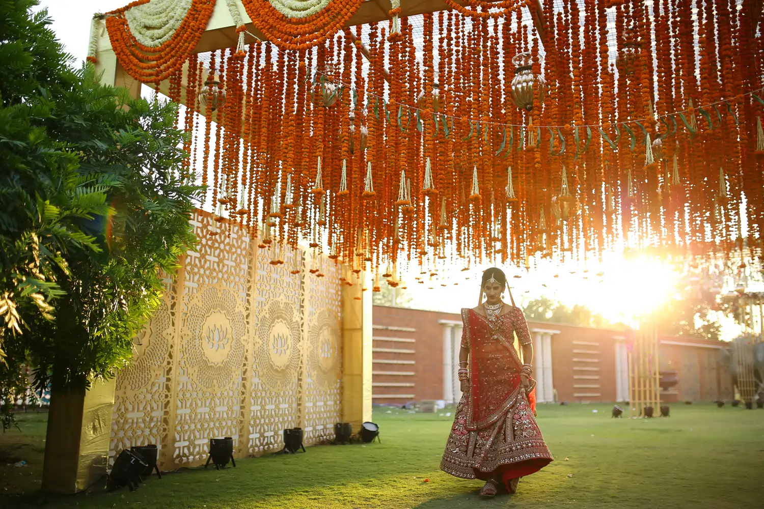 evolver-media-pune-wedding-photography-Cinematic-Traditional-Engagements - call-9518356811