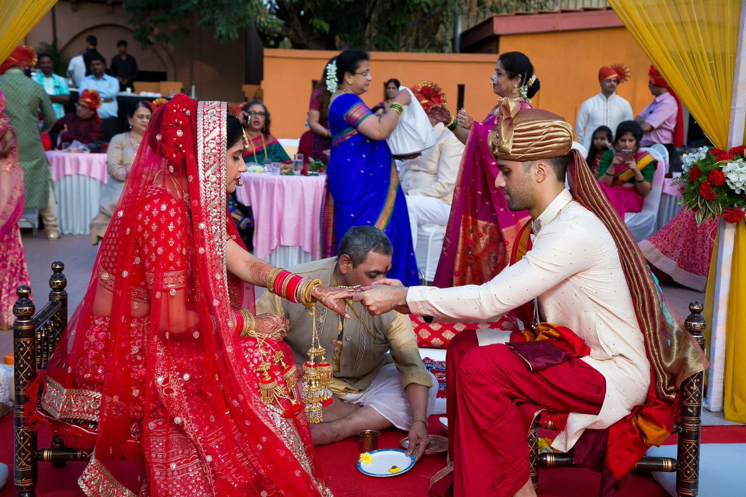 evolver-media-pune-wedding-photography-Cinematic-Traditional-Engagements - call-9518356811